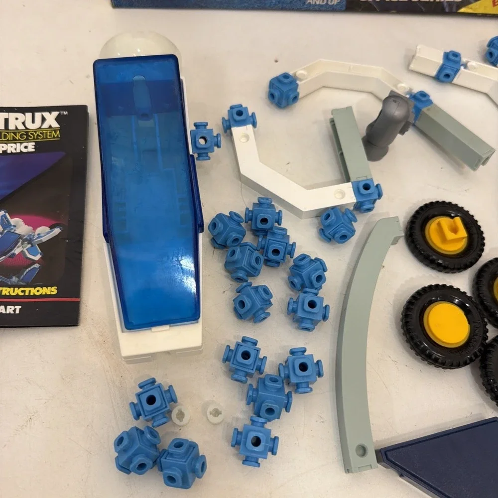 Fisher Price Construx Action Building System Speed Flash Astra Dart Set 6009